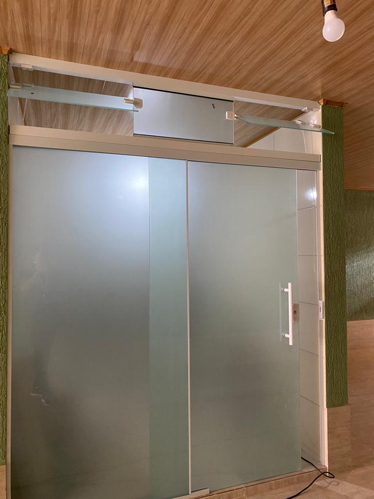 PORTA DE CORRER EM PARQUE MAMBUCABA