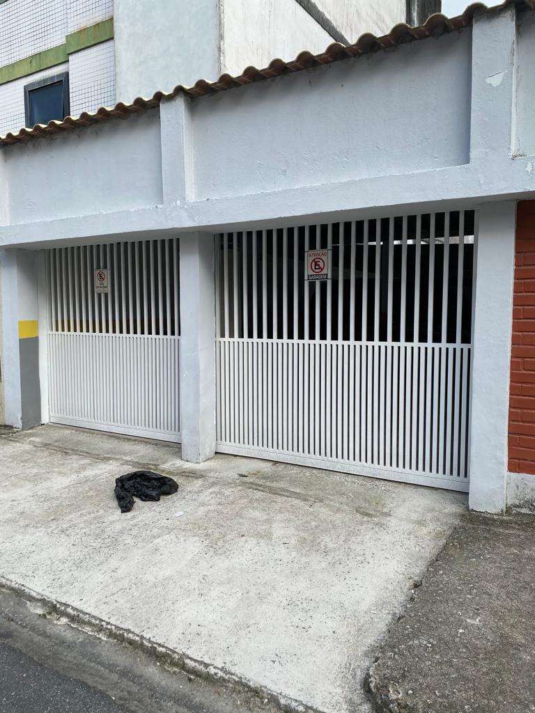 PORTÃO DESLIZANTE GRADEADO